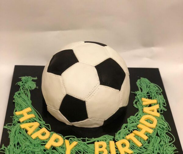 Football Cake by Hanavio