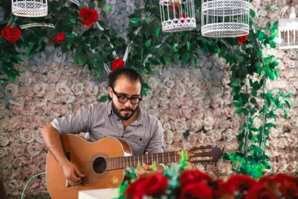 Moataz Guitarist