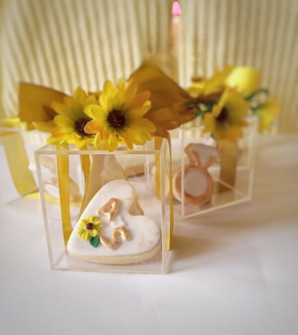 Wedding Box 2 By Cookies & Flowers